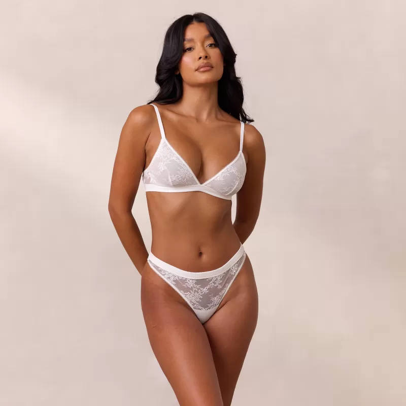Discount Lounge Underwear Lace Triangle Bralette - Weiß